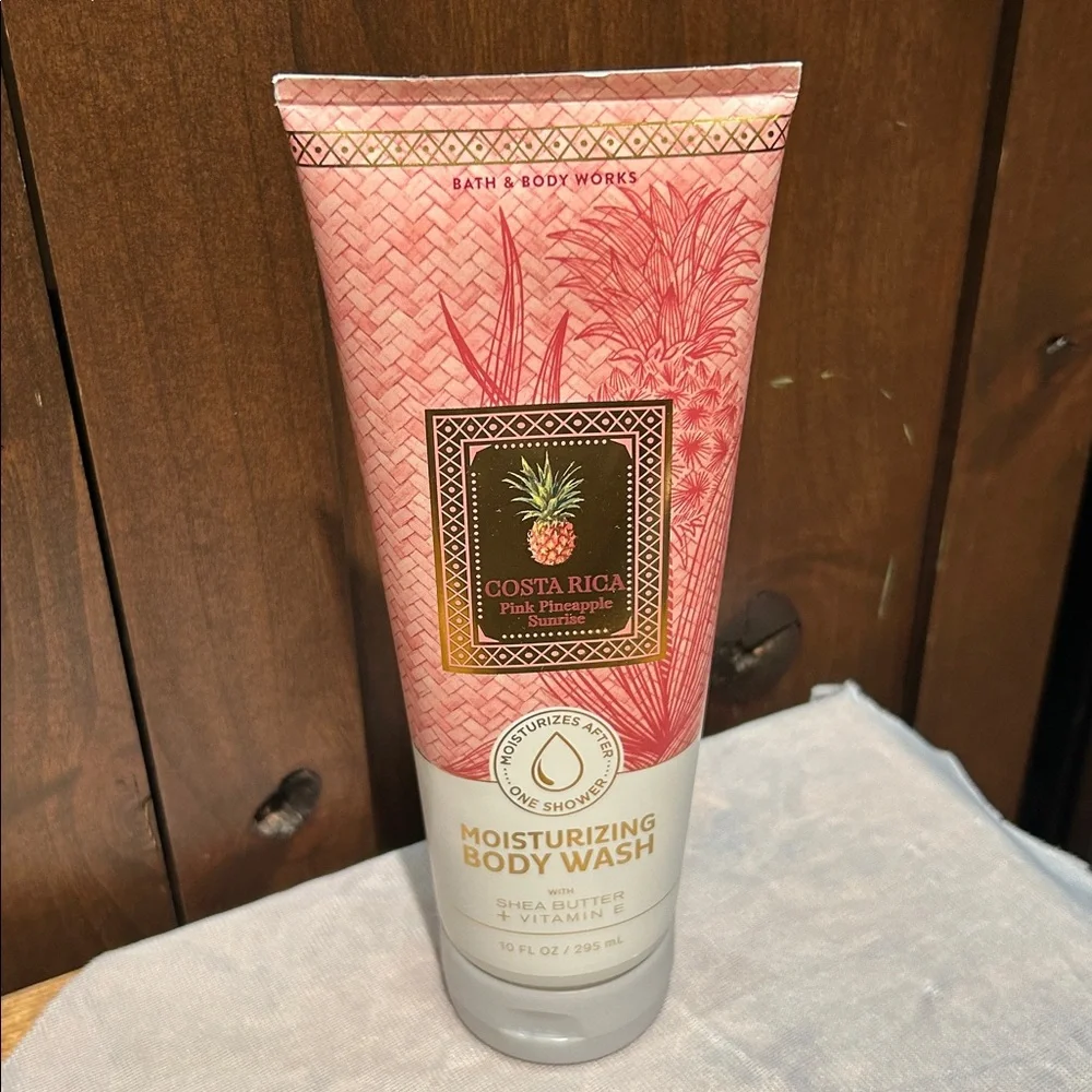 Bath & Body Works Pink Pineapple Sunrise Moisturizing Body Wash 10 fl oz NEW